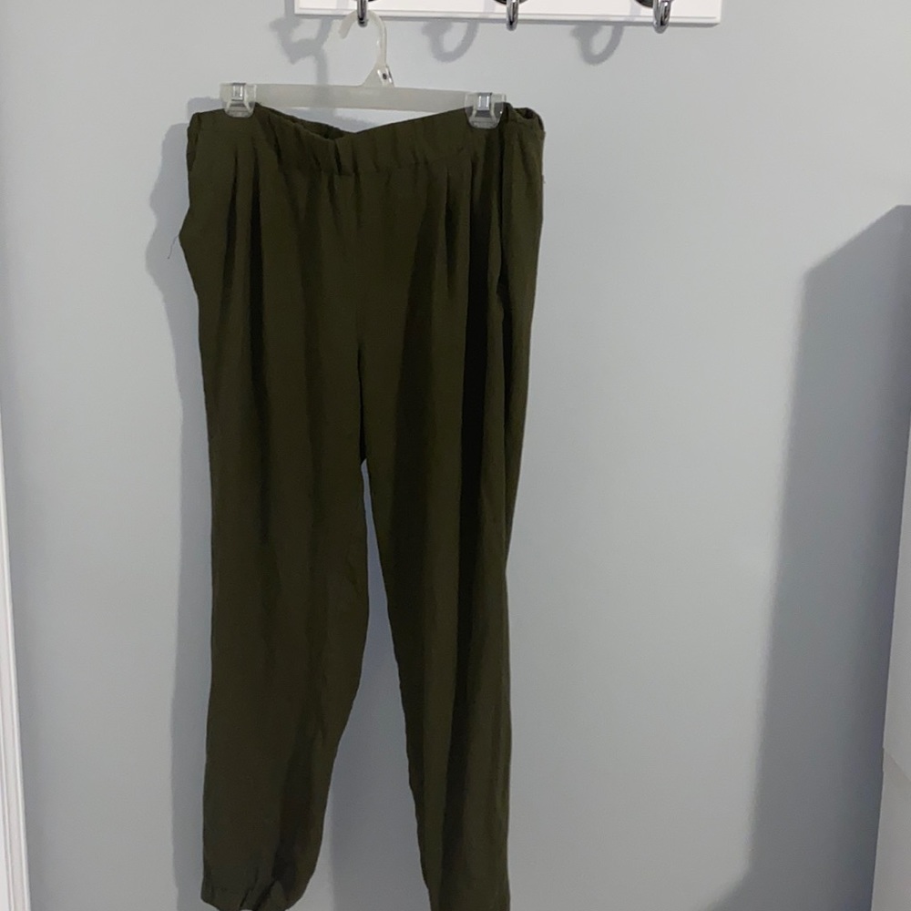 Chic Forest Green Jogger Work Pant Banana Republic